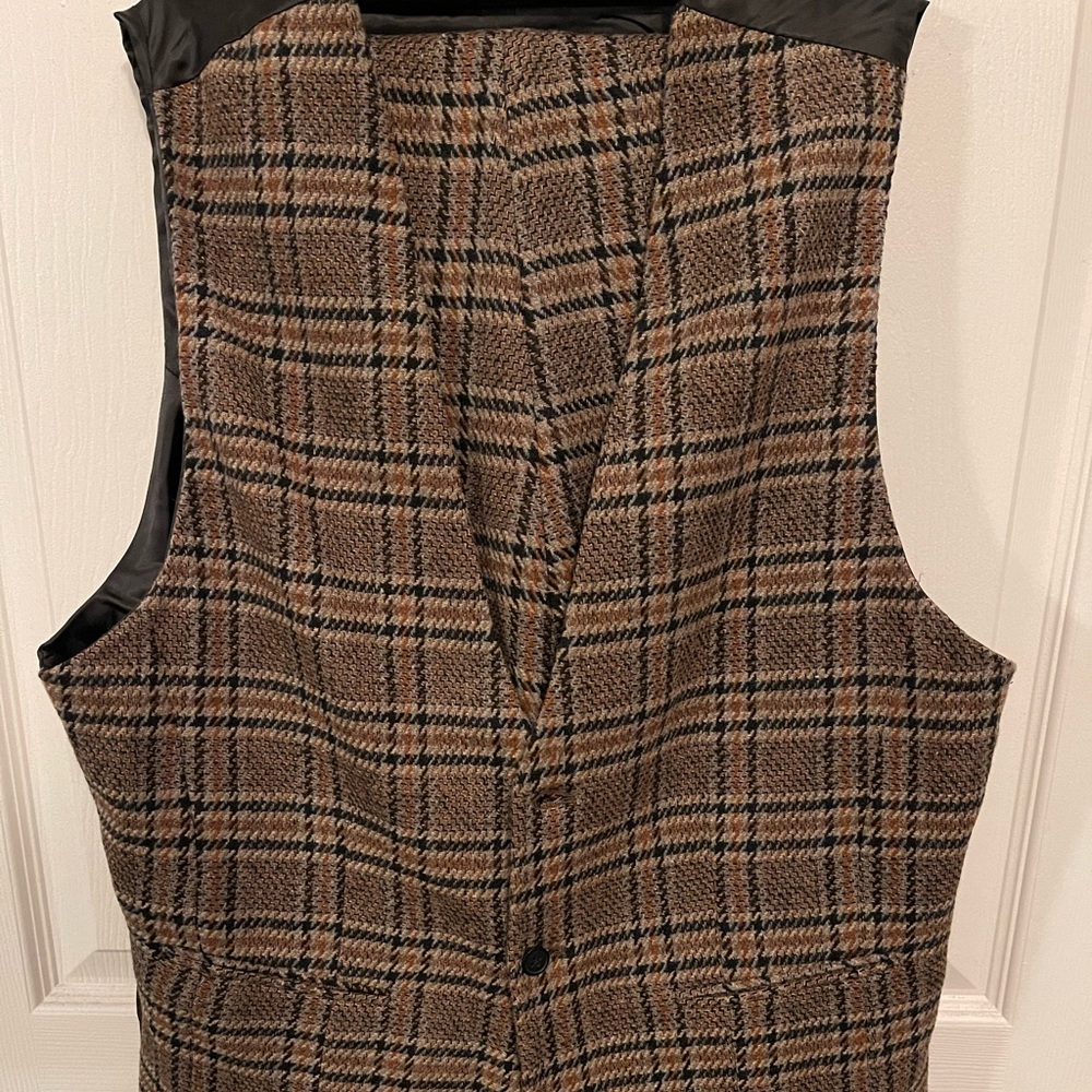 Asos vest and cropped pants set in wool.